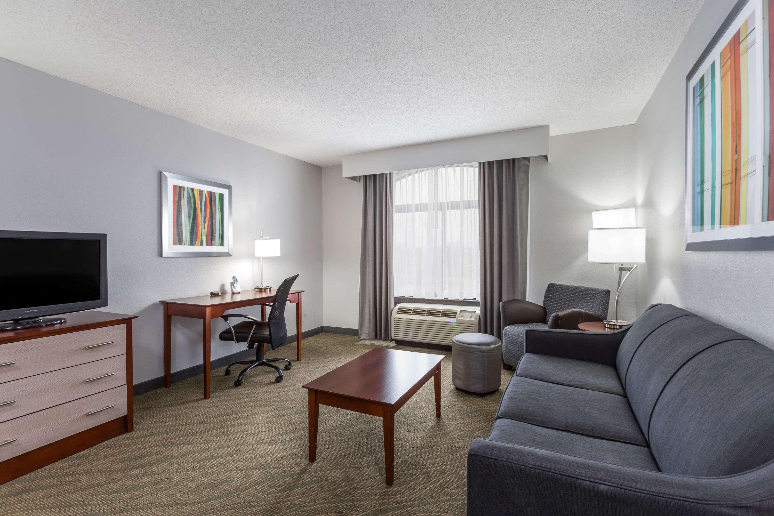 Wingate By Wyndham Chesapeake Hotel Kültér fotó