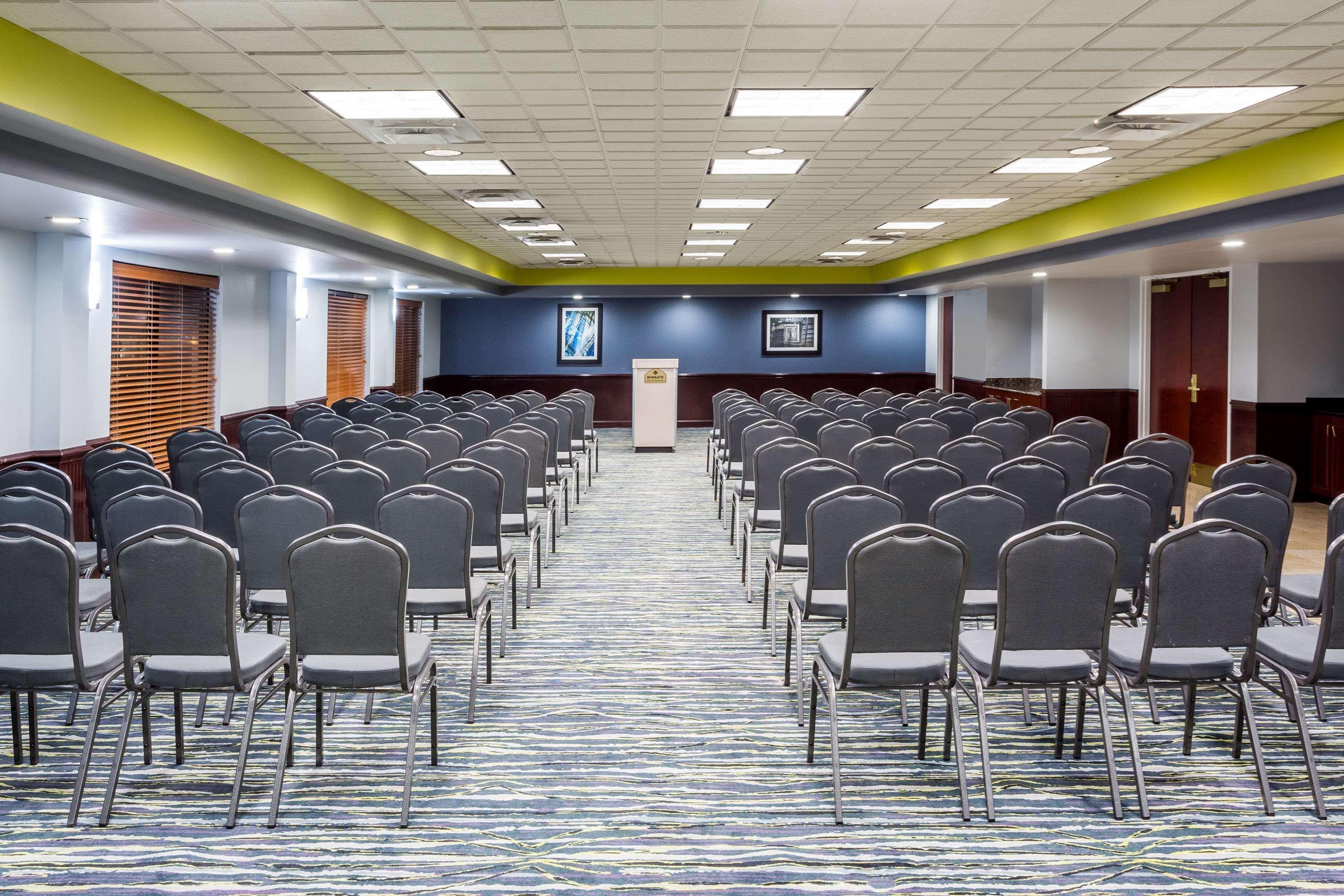 Wingate By Wyndham Chesapeake Hotel Kültér fotó