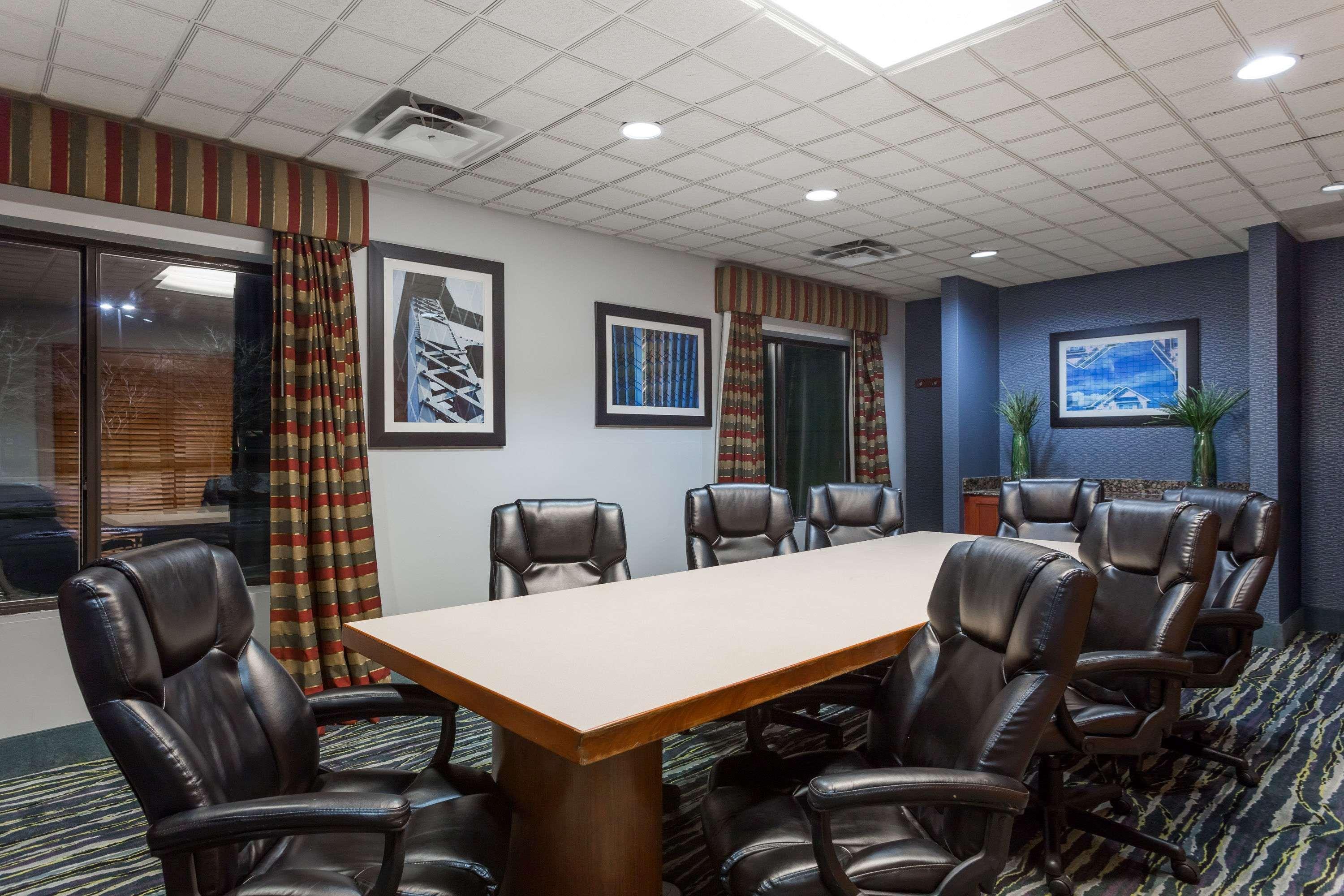 Wingate By Wyndham Chesapeake Hotel Kültér fotó