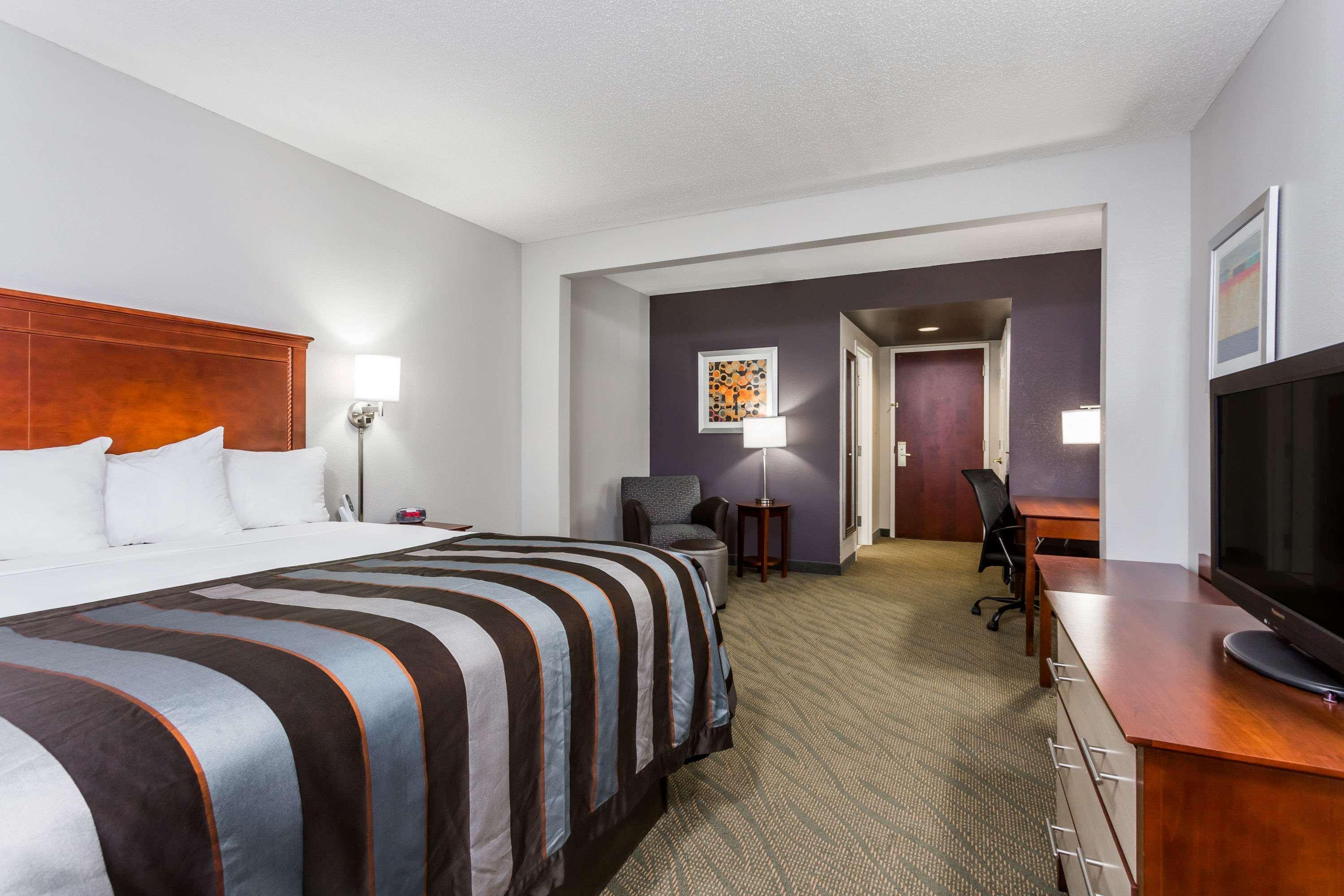 Wingate By Wyndham Chesapeake Hotel Kültér fotó