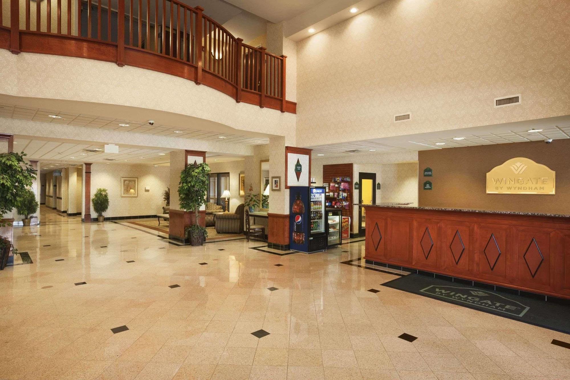 Wingate By Wyndham Chesapeake Hotel Kültér fotó